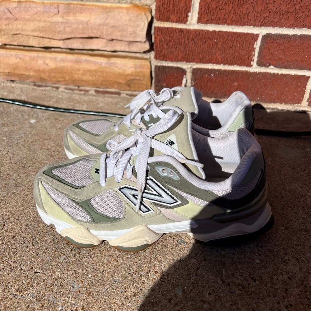 New Balance 9060 shoes